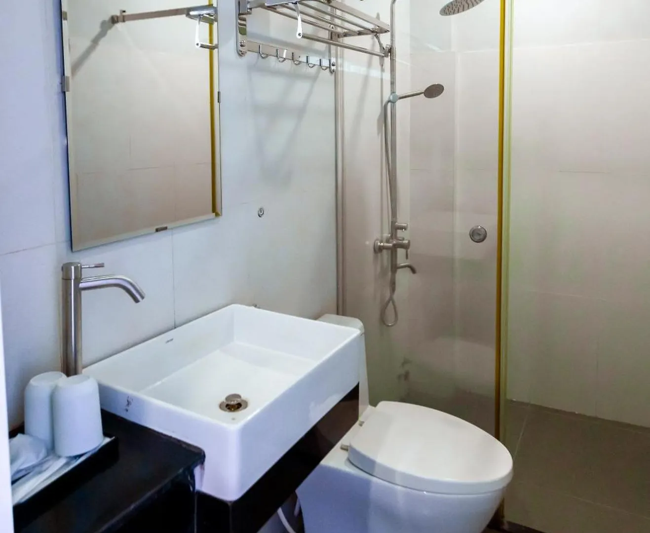 **  Cosmos Hotel Nha Trang By Ht Vietnam