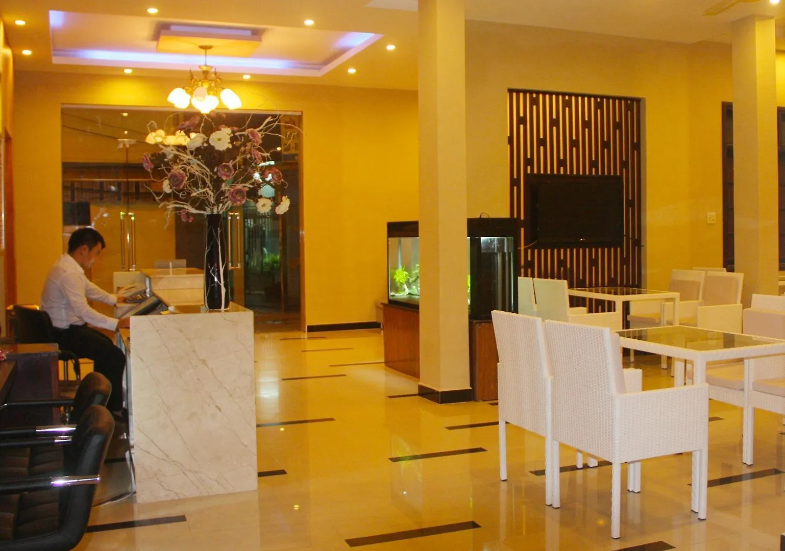 Cosmos Hotel Nha Trang By Ht