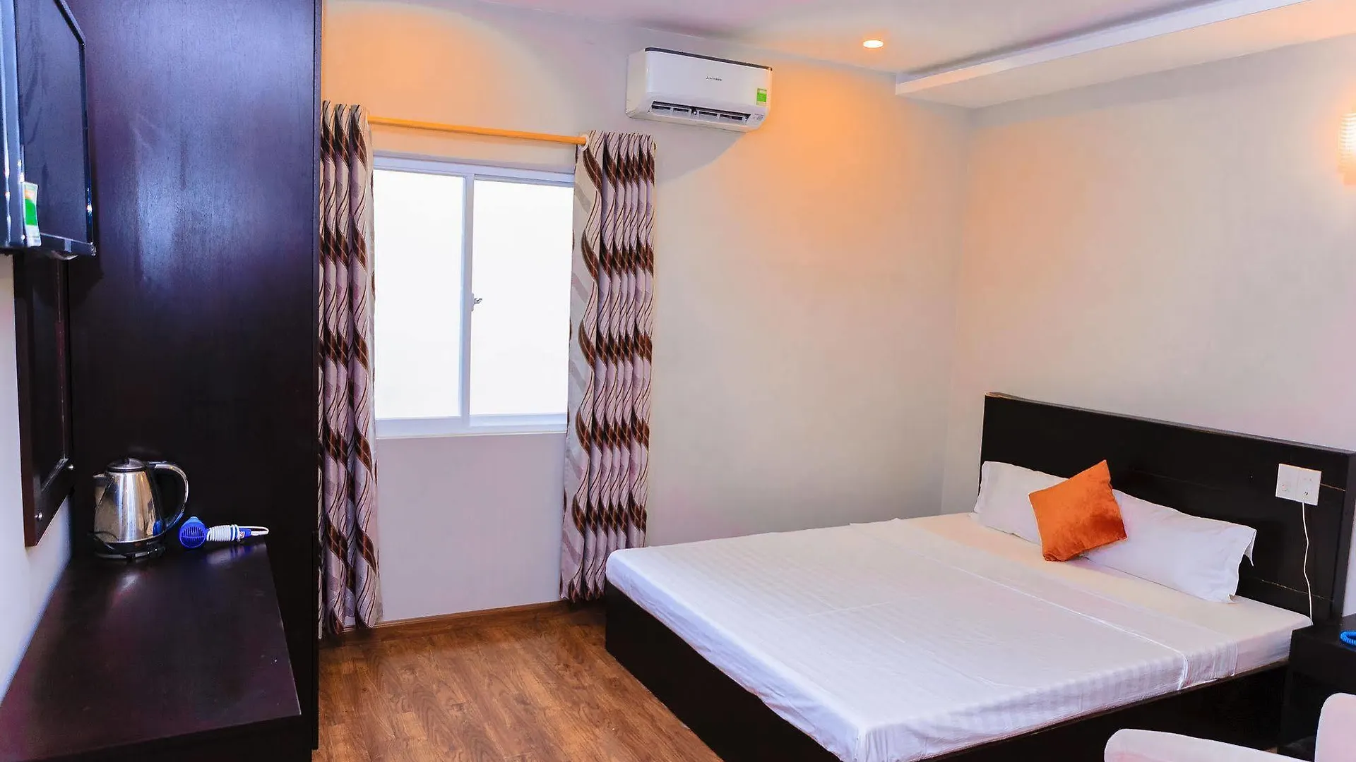 Cosmos Hotel Nha Trang By Ht 2*,